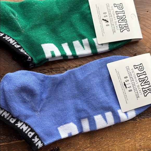 PINK Victoria's Secret ladies Casual Socks in Green and Blue nwt 2 pair - Picture 3 of 3